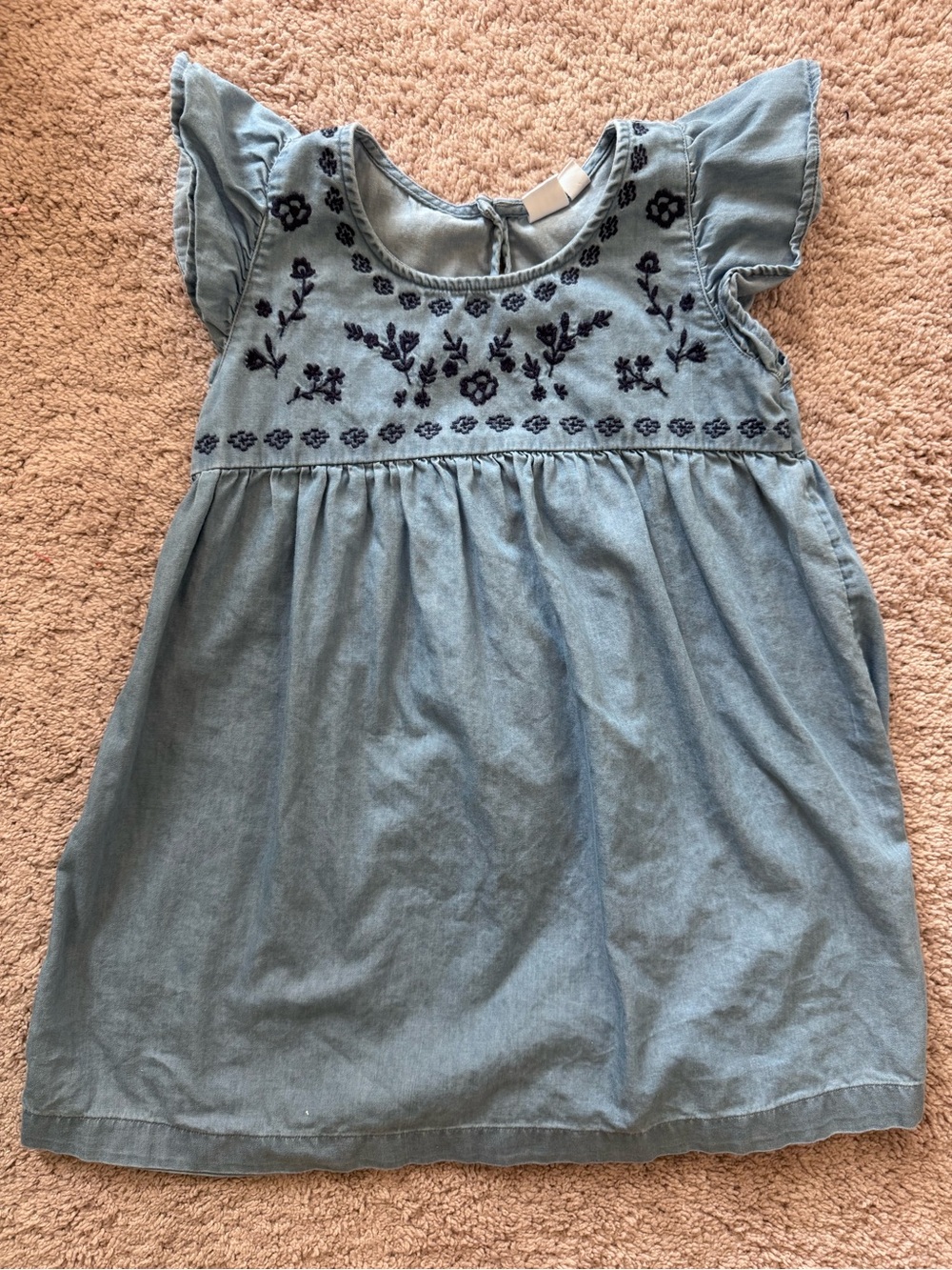 Girls Gap Embroidered Chambray Dress (Size S 6-7)